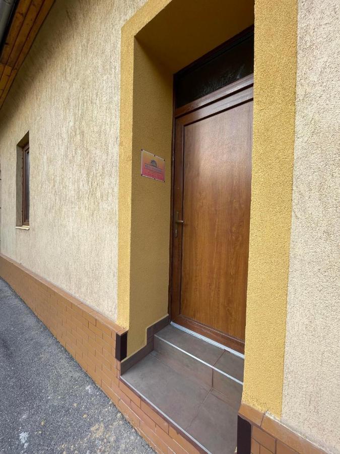 Mazli Vendeghaz Hotel Sátoraljaújhely Exterior foto